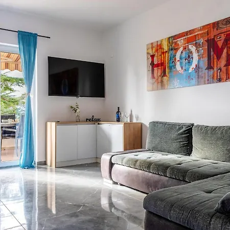 Gorgeous In With Wifi *