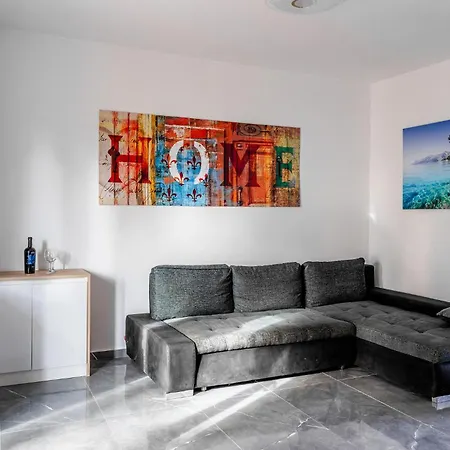 Gorgeous In With Wifi