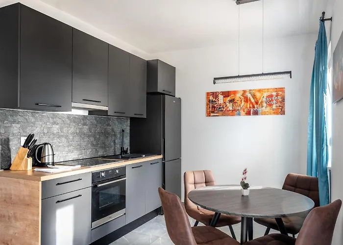 Gorgeous In With Wifi Apartment